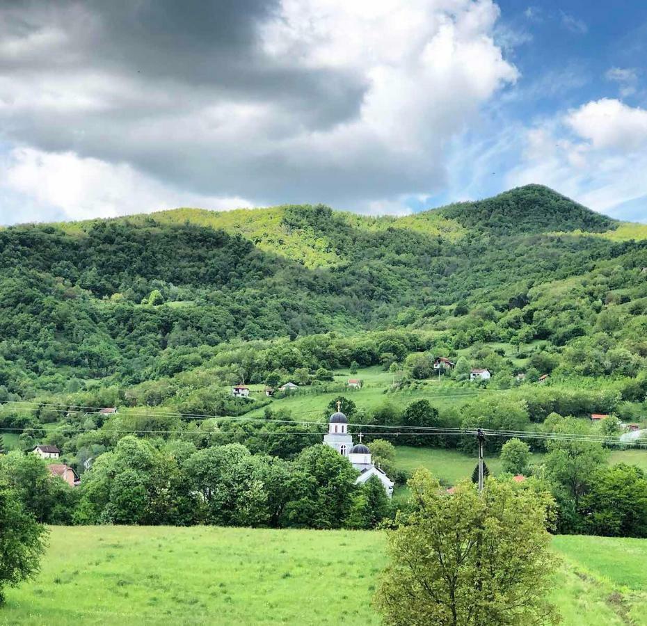 亚历山德拉公寓 巴伊纳巴什塔 外观 照片